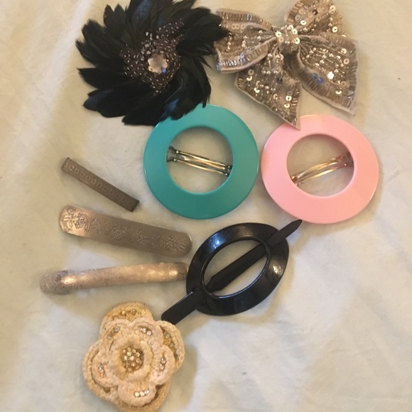 H&M Accessories - 3/$10 Oversize Barrette Assortment